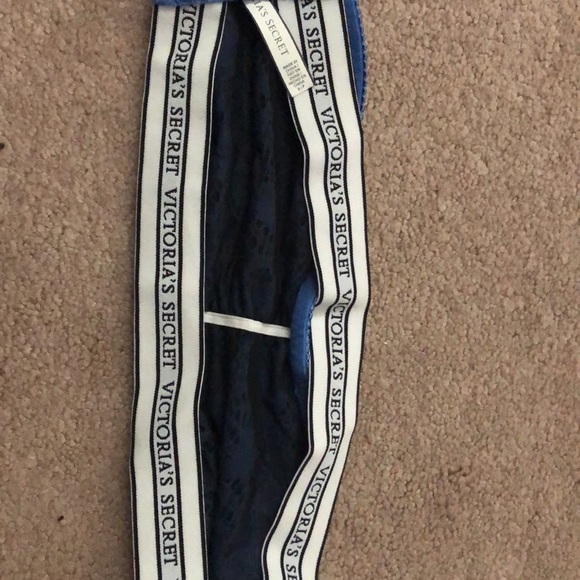 Bandeau - Picture 2 of 3